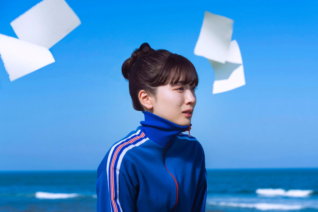 涙する明子（永野芽郁）